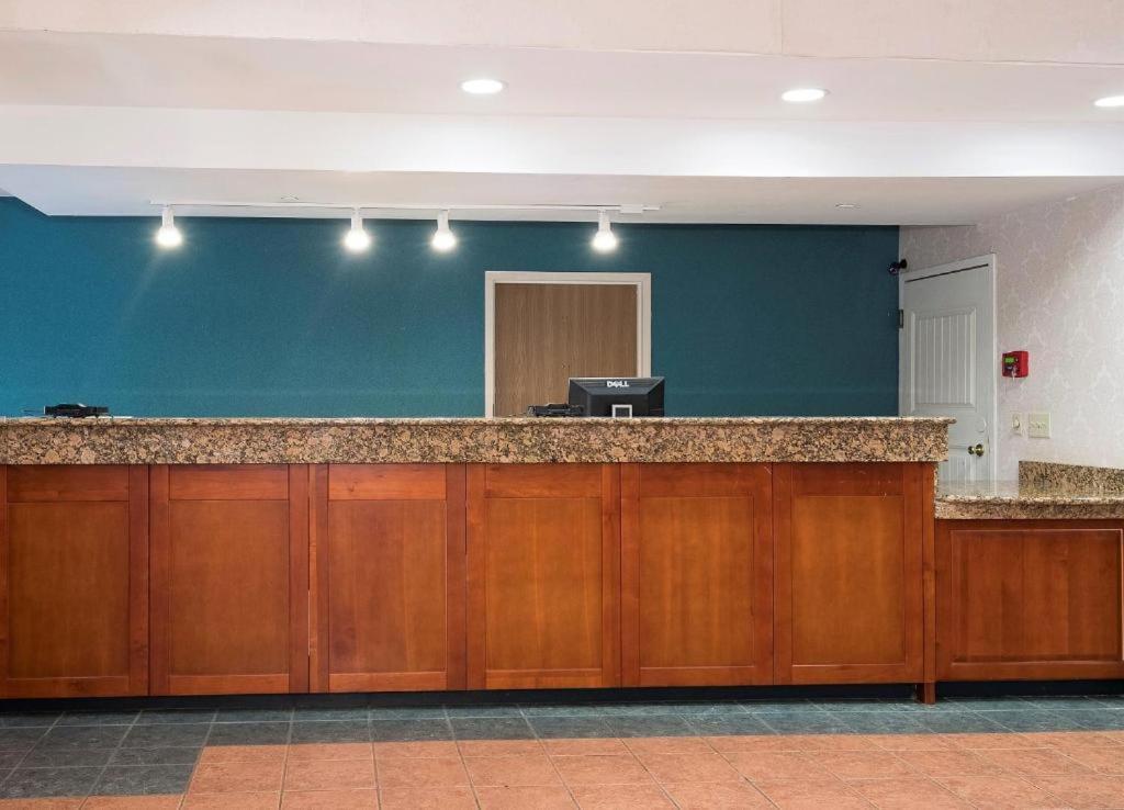 My Home & Suites Madison Ga Exterior foto
