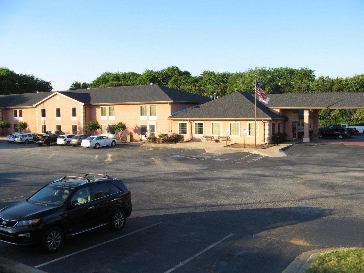 My Home & Suites Madison Ga Exterior foto